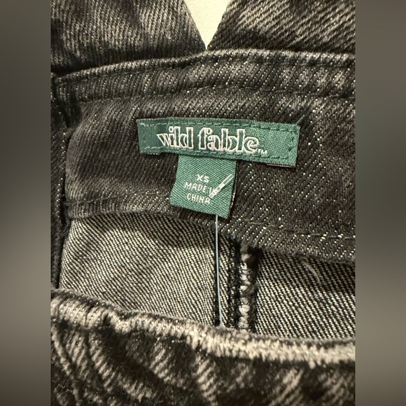 WILD FABLE Black Wash Denim Pinafore Frayed Hem Overall Dress XS NWT - Picture 2 of 4
